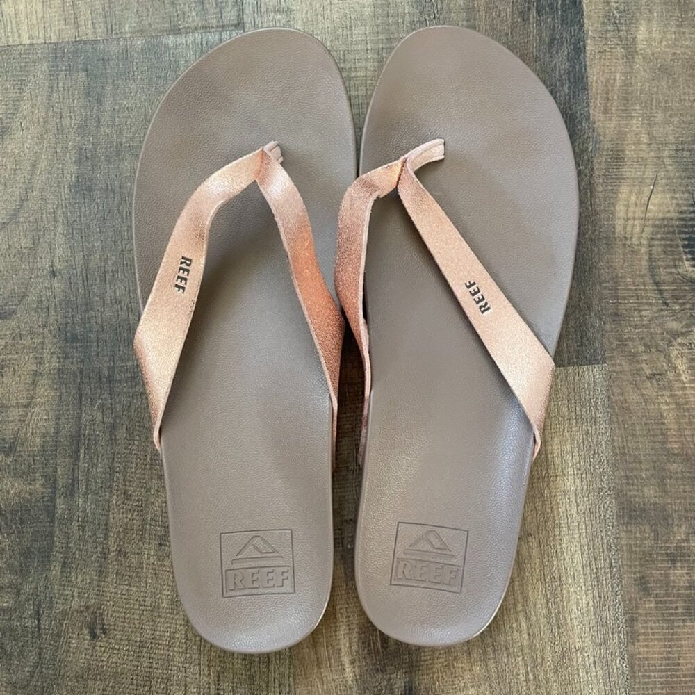 Reef Cushion Court Flip Flops Women’s 9 Taupe Rose Gold Sandals